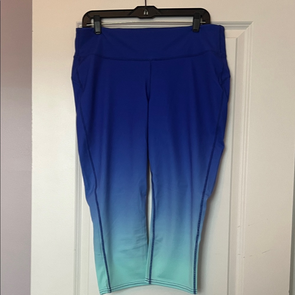Blue and Green Ombre Active Crop Leggings